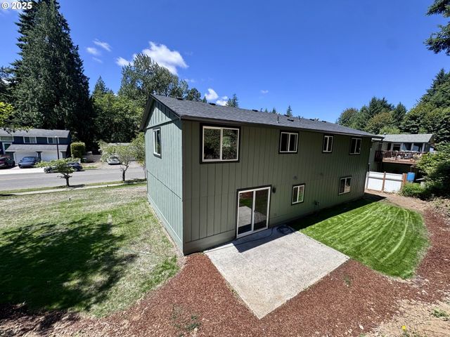 37465 DUBARKO Rd, Sandy, OR 97055
