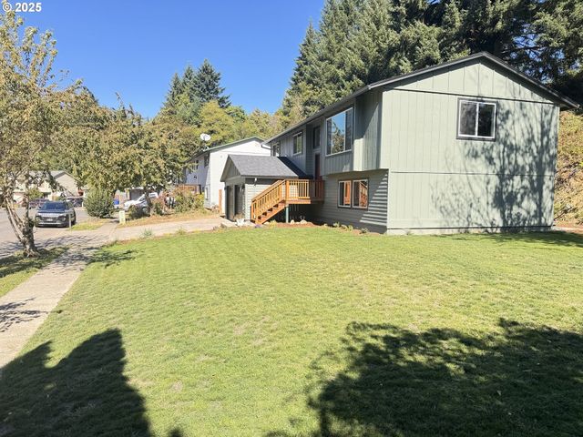 37465 DUBARKO Rd, Sandy, OR 97055