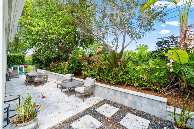 7868 NW 71st Way, Parkland, FL 33067
