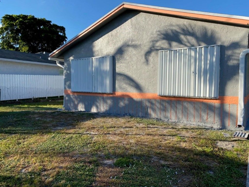 2691 NW 8th Street, Pompano Beach, FL 33069