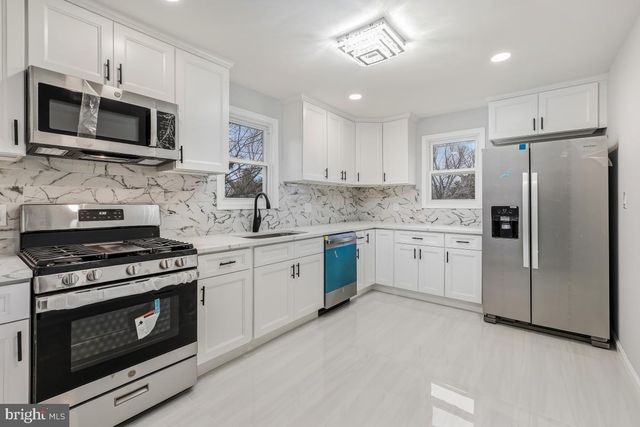 30 3RD AVE, Halethorpe, MD 21227