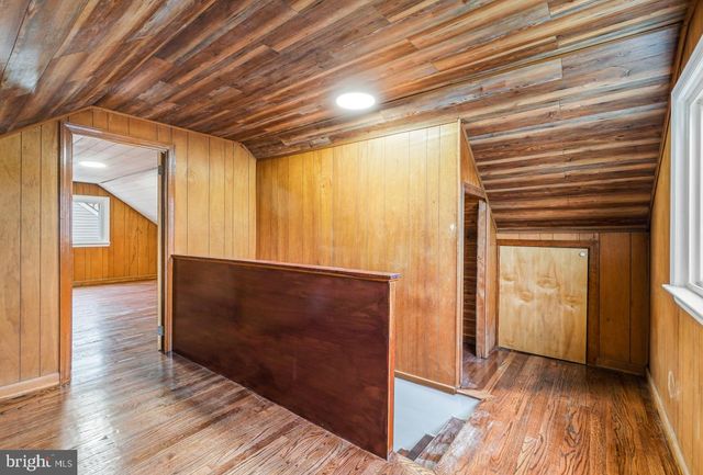 30 3RD AVE, Halethorpe, MD 21227