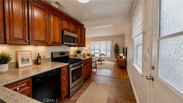 825 Green Street, Glendale, CA 91205