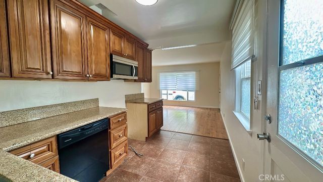 825 Green Street, Glendale, CA 91205