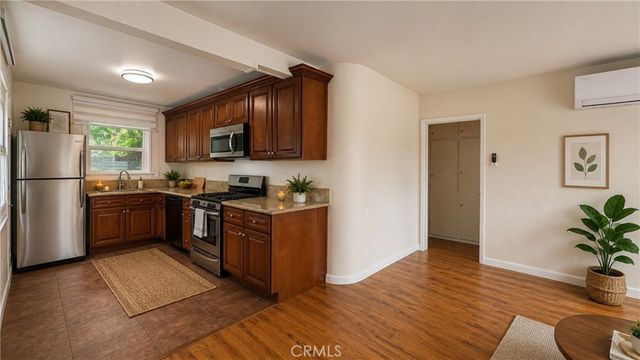 825 Green Street, Glendale, CA 91205