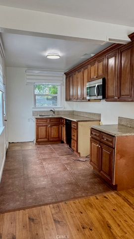 825 Green Street, Glendale, CA 91205