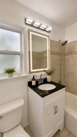825 Green Street, Glendale, CA 91205