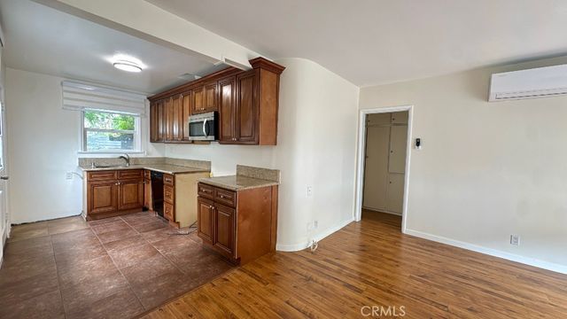 825 Green Street, Glendale, CA 91205