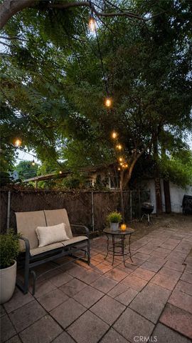 825 Green Street, Glendale, CA 91205