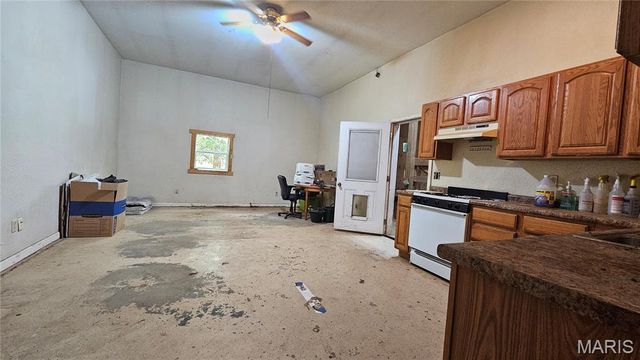 12124 Hamilton Hollow Road, Sullivan, MO 63080