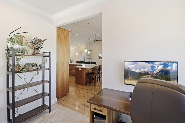 21089 Falling Leaf Road, Redding, CA 96003