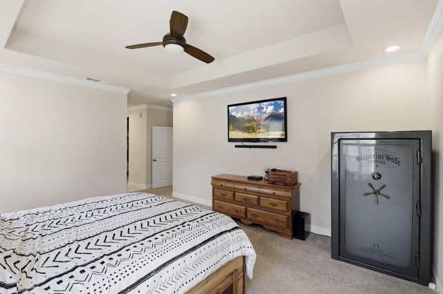 21089 Falling Leaf Road, Redding, CA 96003