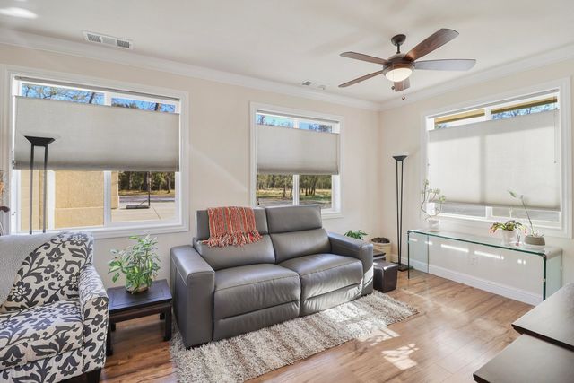 21089 Falling Leaf Road, Redding, CA 96003