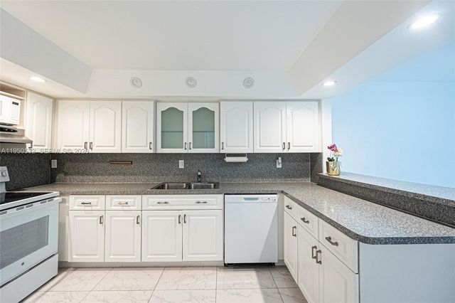 6534 SW 114th Pl G-75, Miami, FL 33173