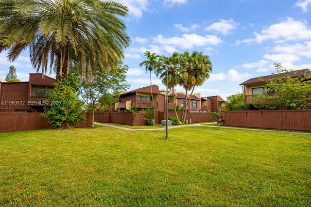 6534 SW 114th Pl G-75, Miami, FL 33173