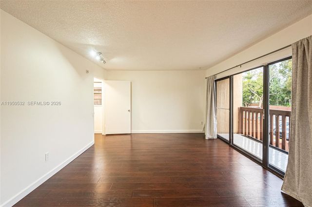 6534 SW 114th Pl G-75, Miami, FL 33173