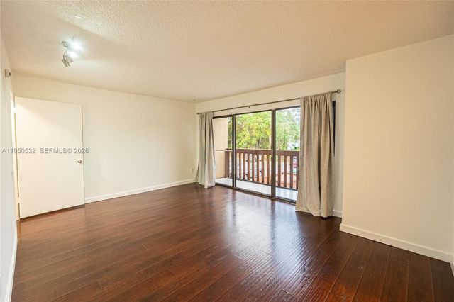 6534 SW 114th Pl G-75, Miami, FL 33173