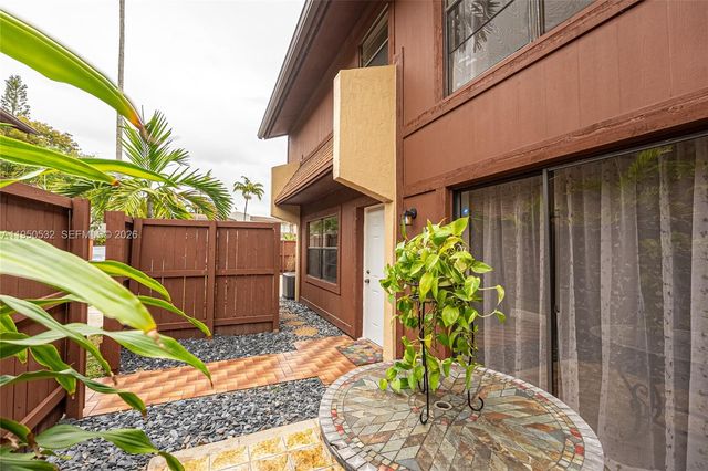 6534 SW 114th Pl G-75, Miami, FL 33173