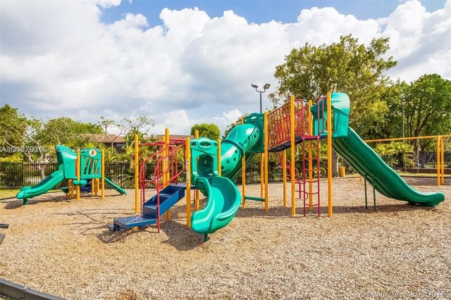 6534 SW 114th Pl G-75, Miami, FL 33173