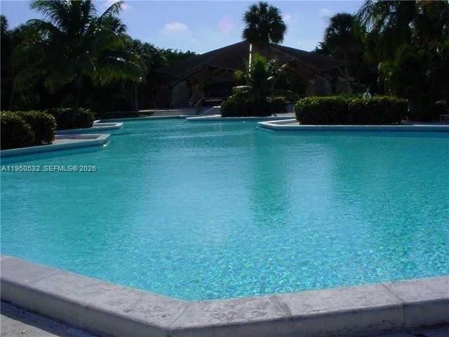 6534 SW 114th Pl G-75, Miami, FL 33173