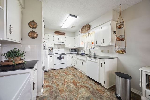 1503 Dyer Street, Springdale, AR 72762