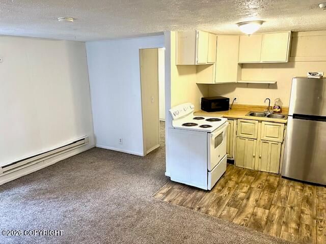 3804 Lois Drive, Anchorage, AK 99517