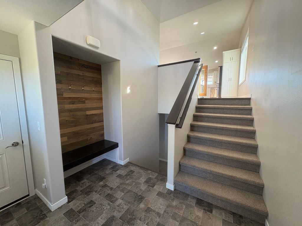 6059 AUTUMN Drive S, Fargo, ND 58104 — photo 4