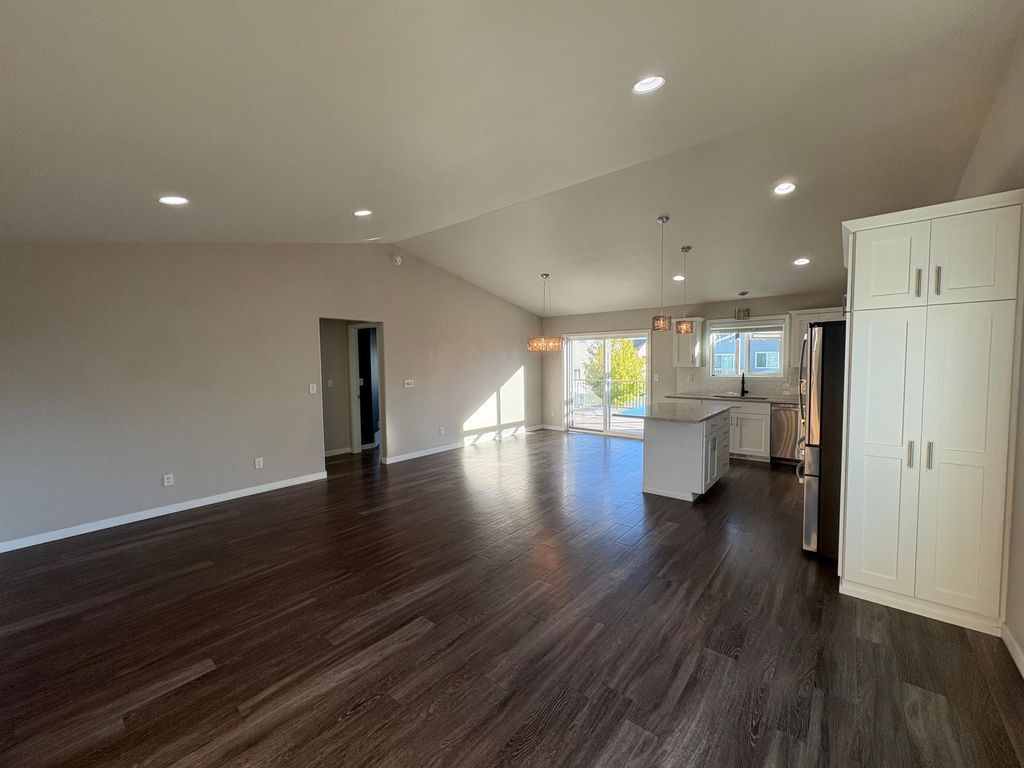 6059 AUTUMN Drive S, Fargo, ND 58104 — photo 5