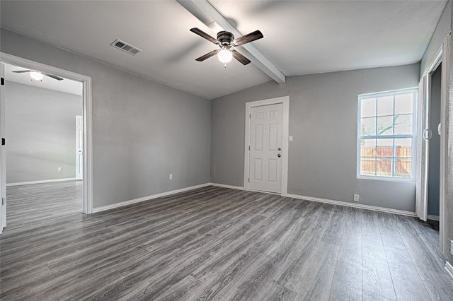 203 E Ann Street, Kaufman, TX 75142