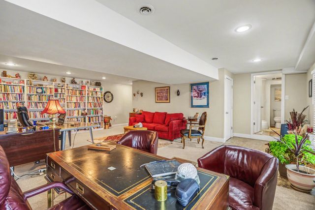 2455 BRANDYWINE LN, York, PA 17404