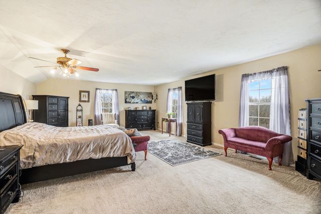 2455 BRANDYWINE LN, York, PA 17404