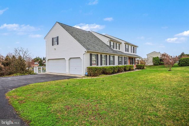 2455 BRANDYWINE LN, York, PA 17404