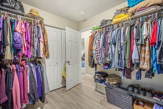 2455 BRANDYWINE LN, York, PA 17404