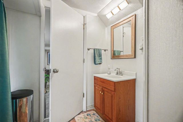 2455 BRANDYWINE LN, York, PA 17404