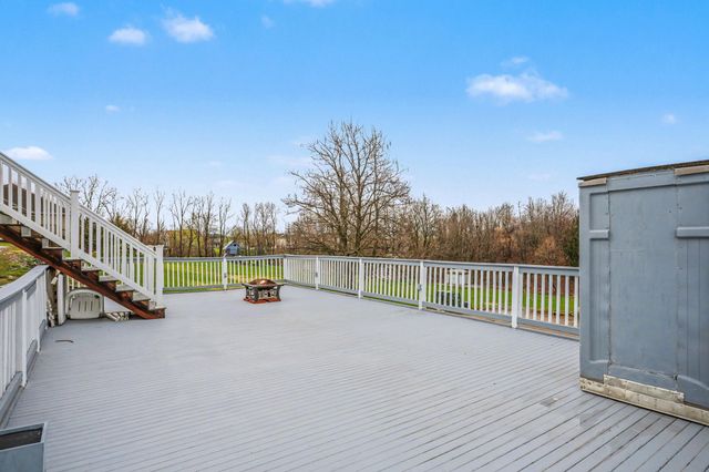 2455 BRANDYWINE LN, York, PA 17404