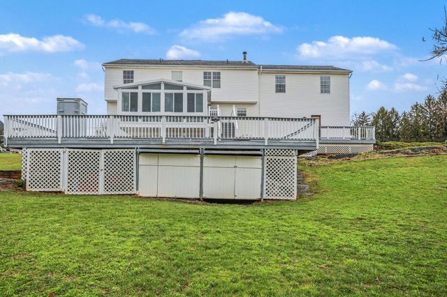 2455 BRANDYWINE LN, York, PA 17404