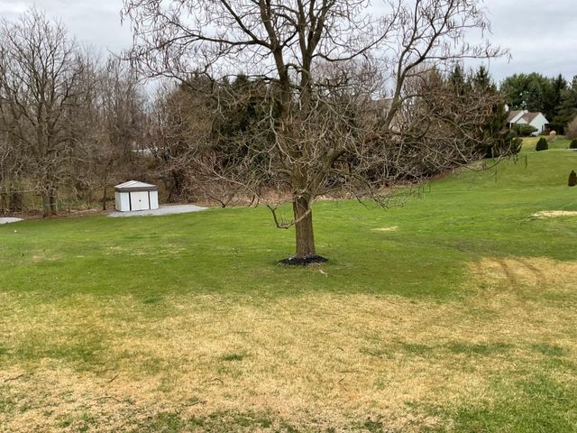 2455 BRANDYWINE LN, York, PA 17404