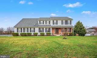 2455 BRANDYWINE LN, York, PA 17404