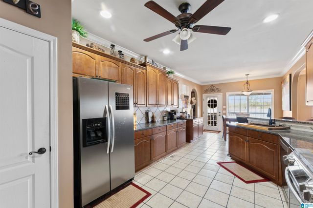 60 CREST LOOP ROAD, Clanton, AL 35045