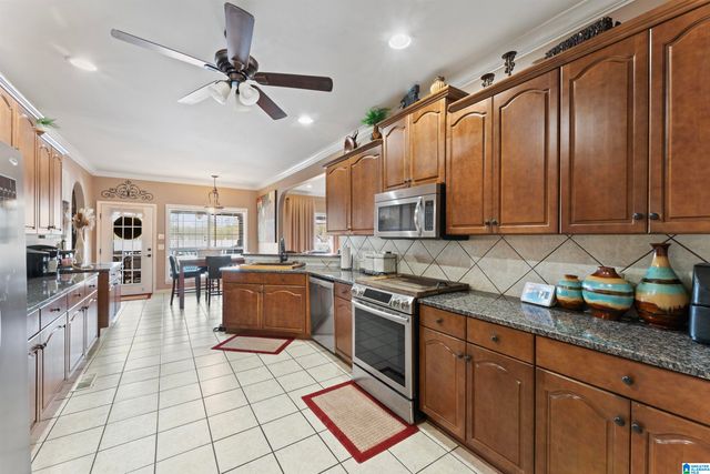 60 CREST LOOP ROAD, Clanton, AL 35045