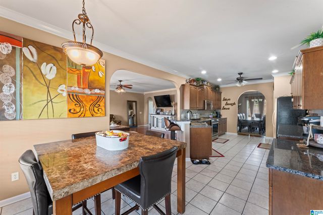 60 CREST LOOP ROAD, Clanton, AL 35045