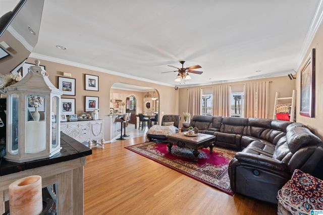 60 CREST LOOP ROAD, Clanton, AL 35045