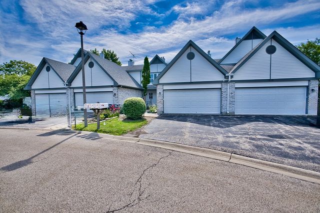 1506 Fernwood Court, Gurnee, IL 60031