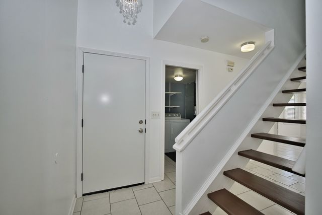 1506 Fernwood Court, Gurnee, IL 60031