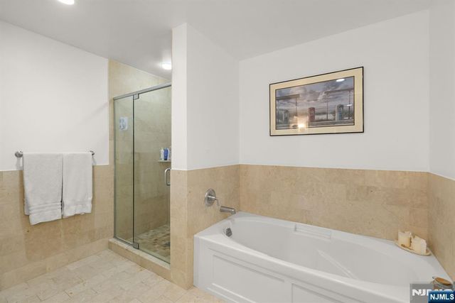 1125 Maxwell Lane 734, Hoboken, NJ 07030