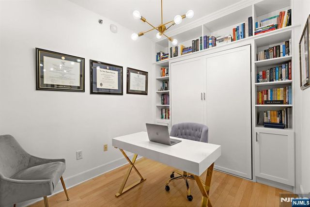 1125 Maxwell Lane 734, Hoboken, NJ 07030