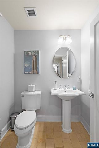 1125 Maxwell Lane 734, Hoboken, NJ 07030