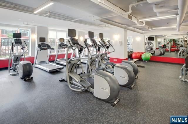 1125 Maxwell Lane 734, Hoboken, NJ 07030