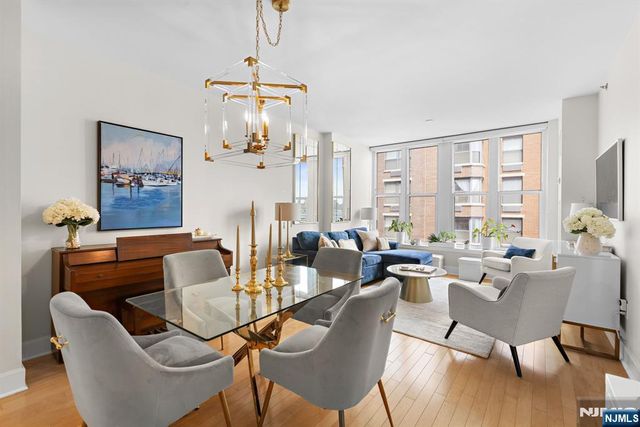 1125 Maxwell Lane 734, Hoboken, NJ 07030