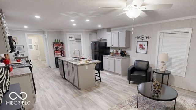 318 Lazy River Road, Cloverdale, IN 46120